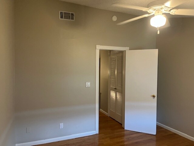 Building Photo - 4220 La Dega Ct