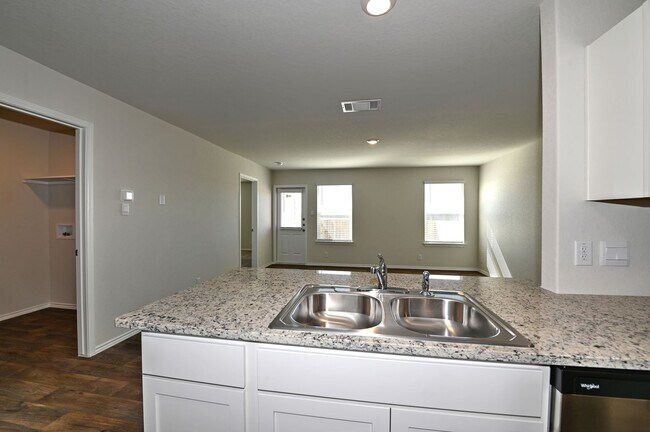 Building Photo - ONE STORY  |  3 BEDROOM  |  2 BATH  |  YARD SERVICE INCLUDED  |  WHISPER FALLS  |  POOL - GYM - P...