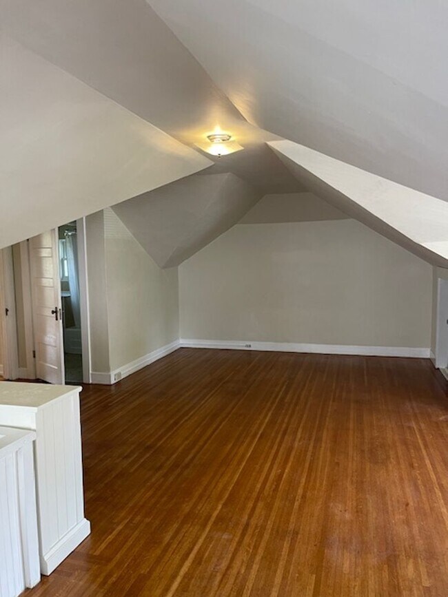 Building Photo - Piedmont Home w/ Large Attic Loft