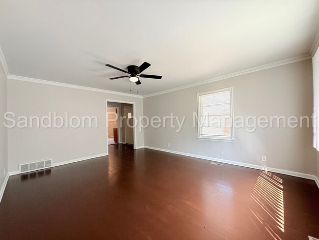Building Photo - 2614 S Urbana Ave