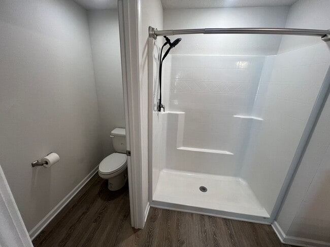 Building Photo - Beautiful 3 Bedroom, 2 Bath Pace Home available !!