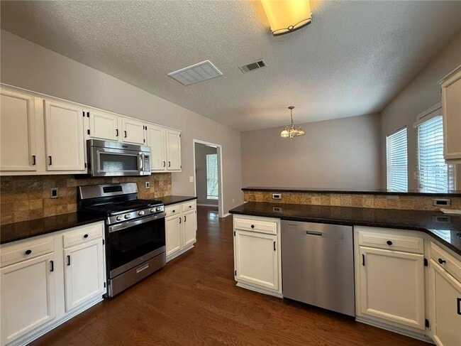 Building Photo - 10535 Willow Meadow Cir