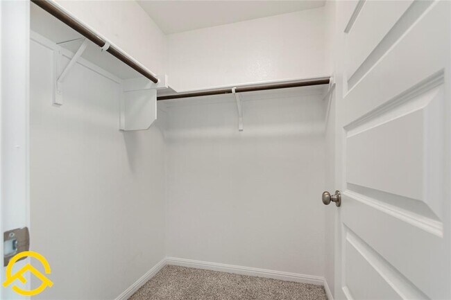 Building Photo - 3008 Sage Ranch Dr