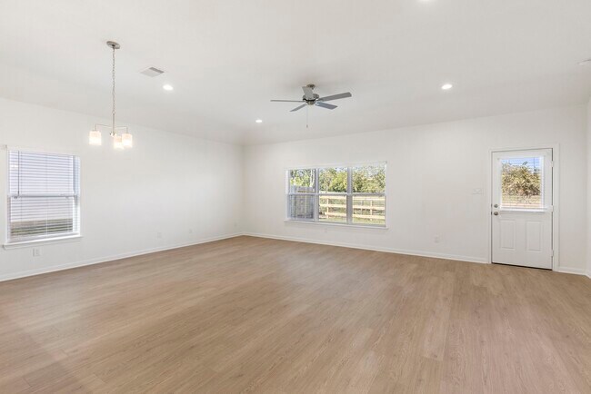 Building Photo - 11832 Whirlaway Dr