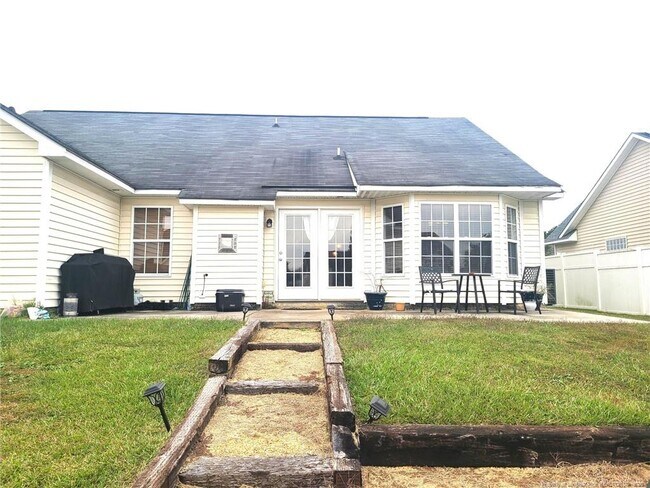 Building Photo - 5215 Woodpecker Dr