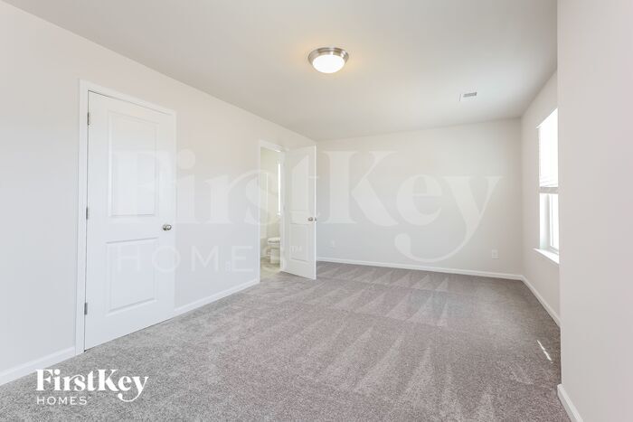 Building Photo - 616 Goldburn Wy