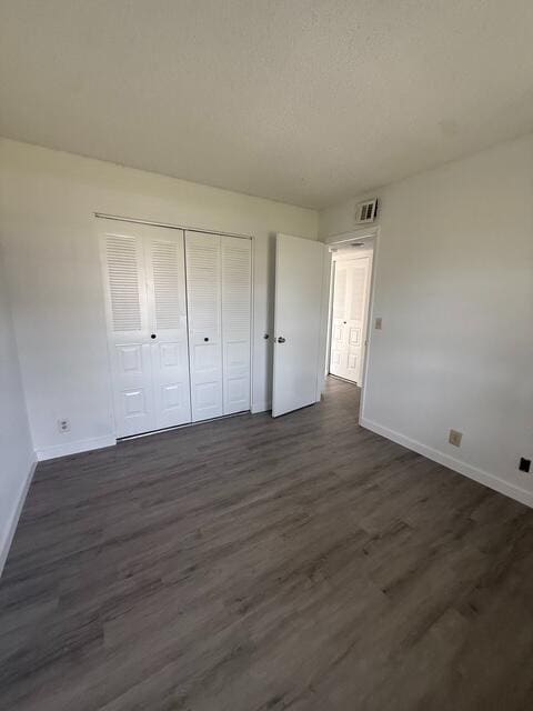 Building Photo - 1516 SE Royal Green Cir
