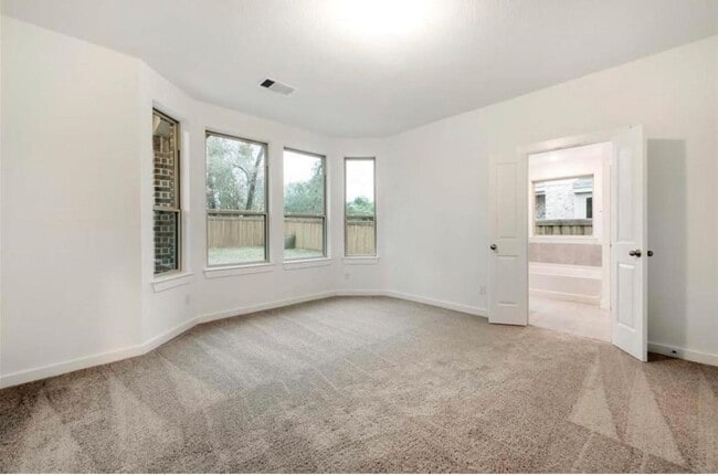 Building Photo - 16314 Apache Wds Wy