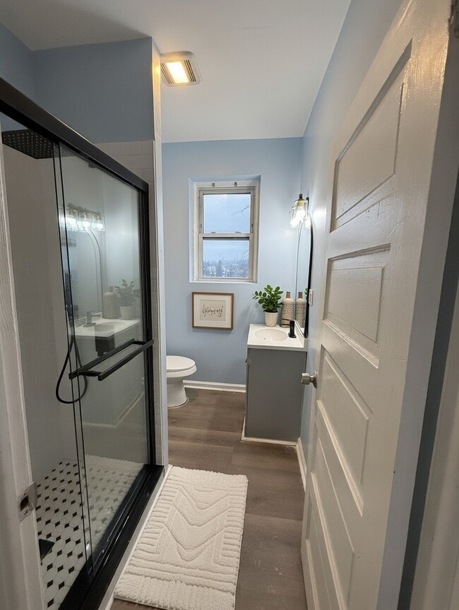 Building Photo - 423 Scott St