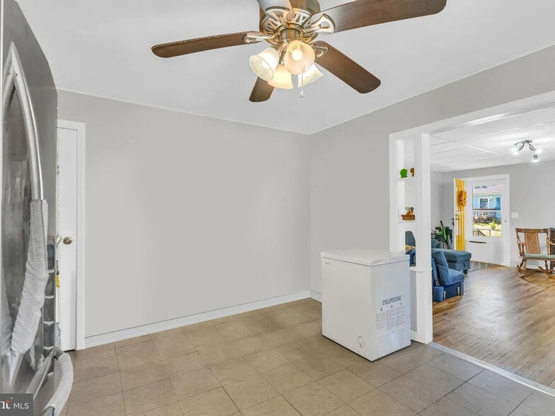 Building Photo - 134 Phillips Ave