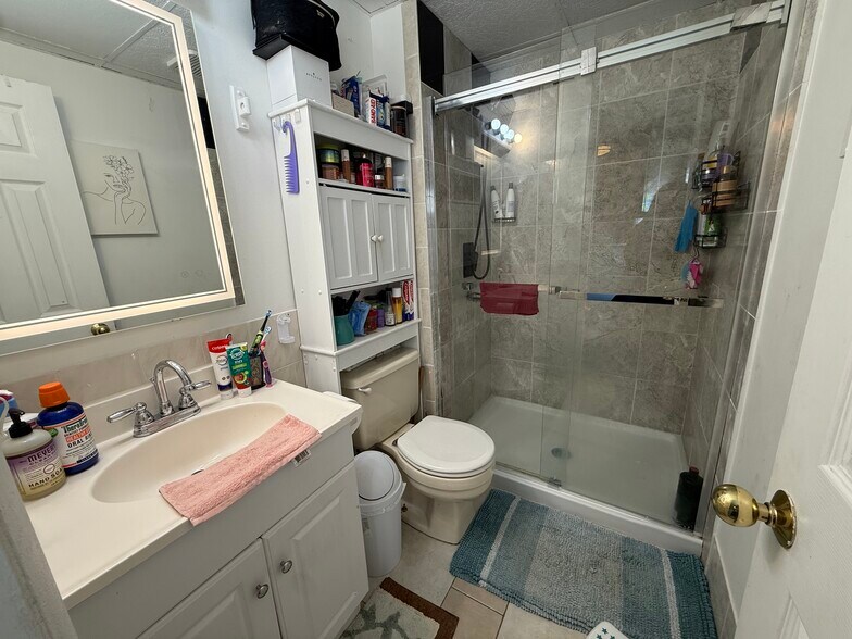 Bathroom - 7724 Acrocomia Dr