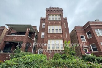Building Photo - 2736 W Giddings St