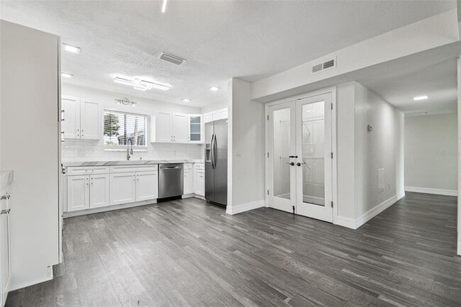 Building Photo - 4036 Cortez Dr