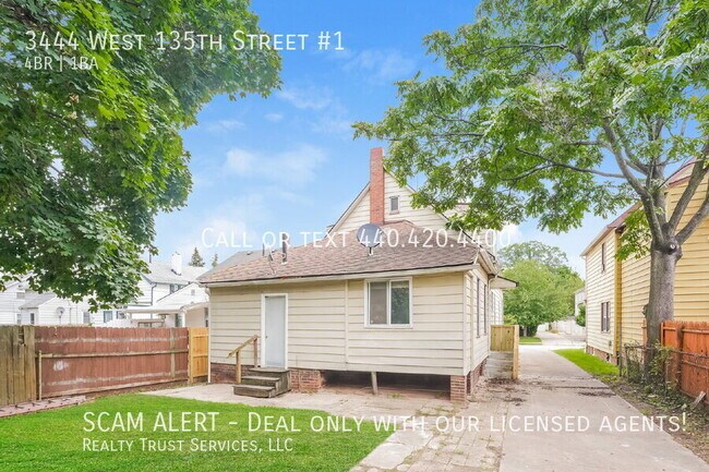 Building Photo - 3444 W 135th St
