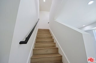 Building Photo - 10803 Kling St