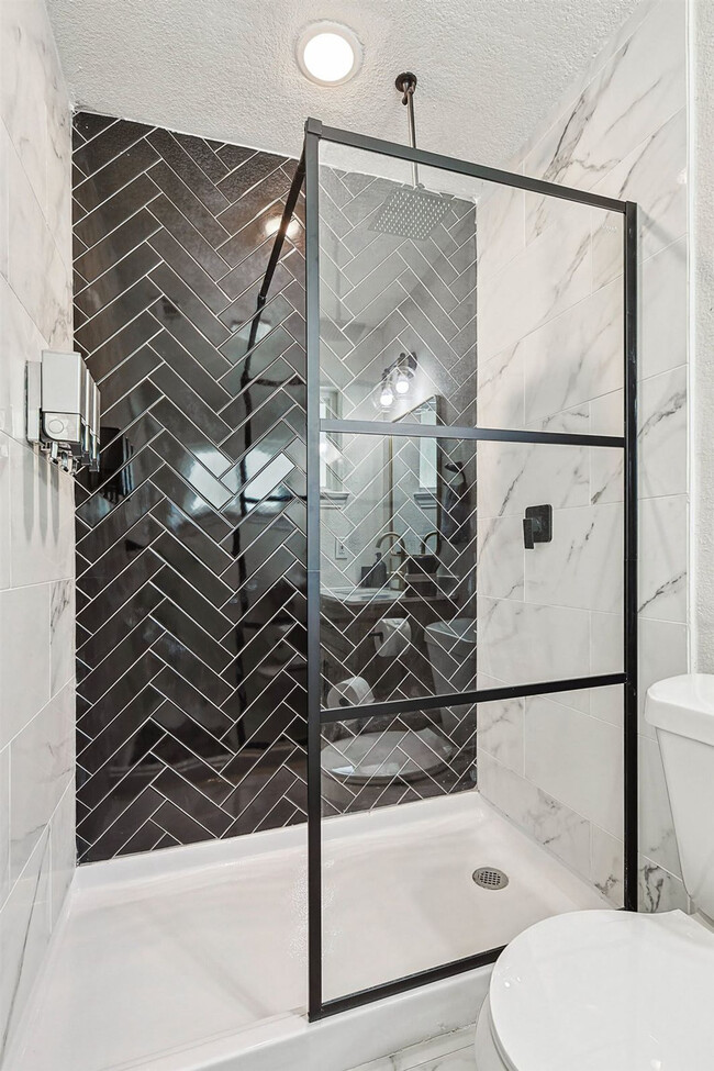 Building Photo - 2003 N O'Connor Rd