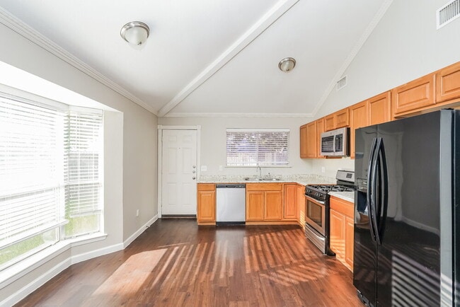 Building Photo - 10018 Spotted Horse Dr