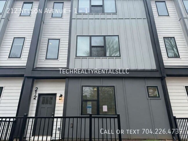 Building Photo - 212 Nelson Ave