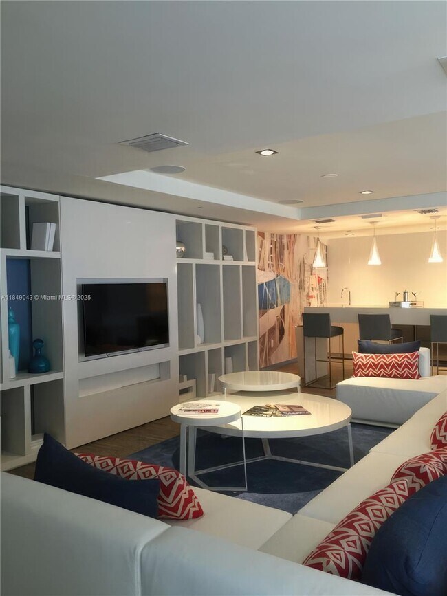 Building Photo - 4250 Biscayne Blvd