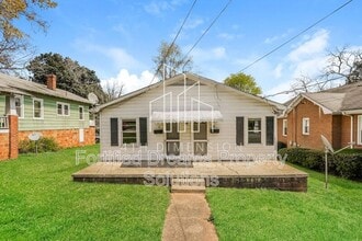 Building Photo - 225 N Jackson Ave