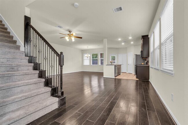 Building Photo - 8306 Columbia Forest Dr