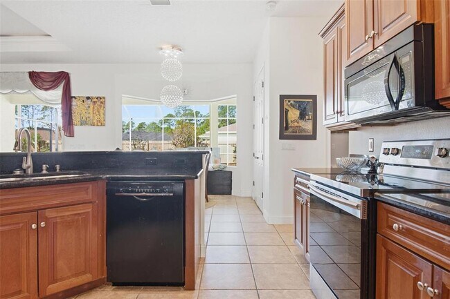 Building Photo - 118 Whispering Pine Dr