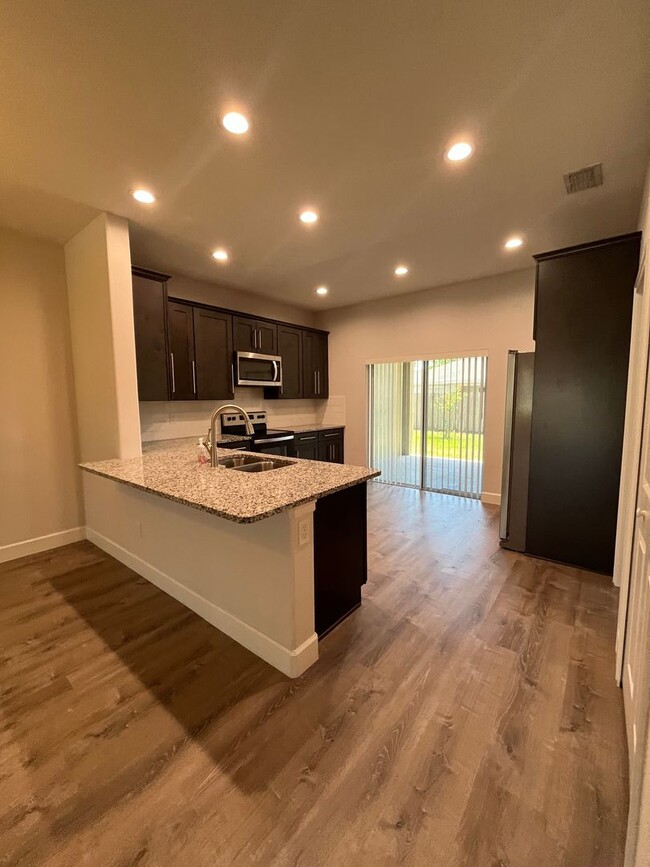 Building Photo - Newer Construction 3 Bedrooms 2 Baths!