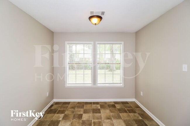 Building Photo - 6783 Seven Valley Dr