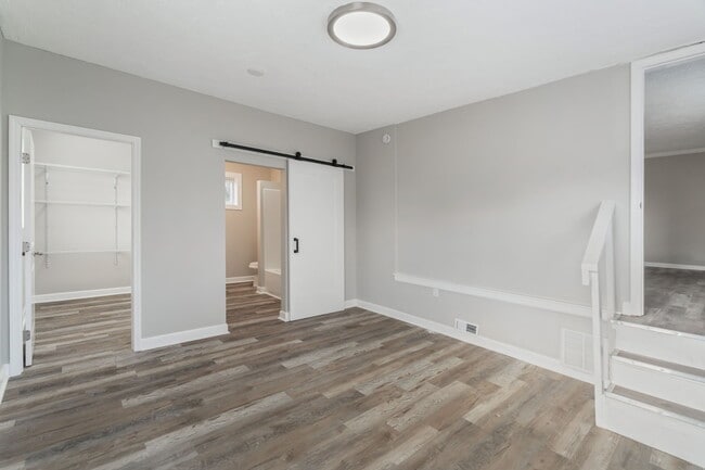 Building Photo - 2407 Webster Ct