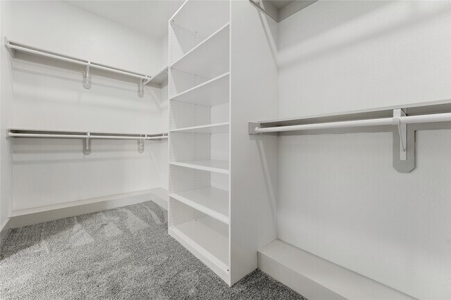 Building Photo - 70 N Pine Harbour Dr