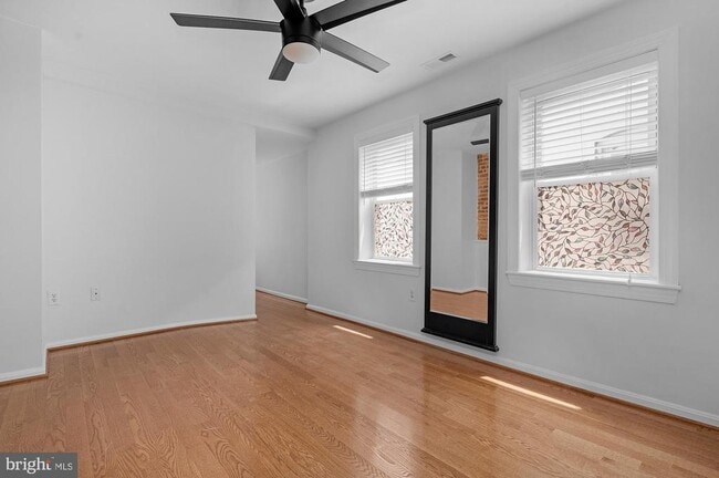 Building Photo - 1329 S Charles St