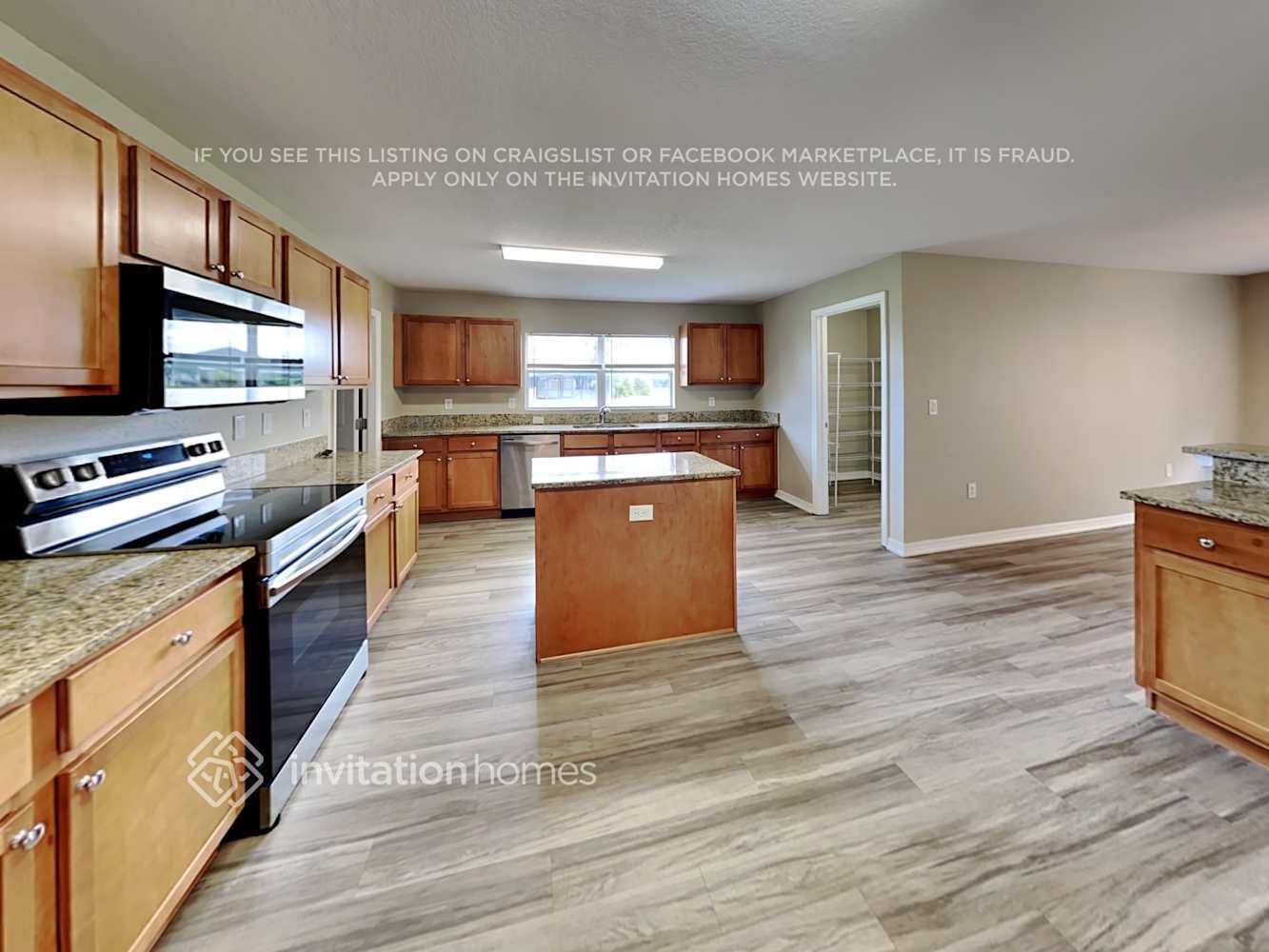 Building Photo - 1075 Paraclete Rd