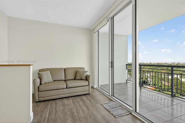 Building Photo - 2021 SW 3rd Ave