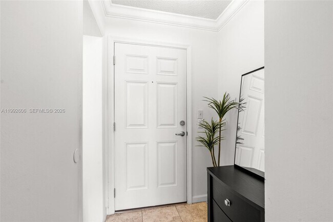 Building Photo - 1170 NE 191st St