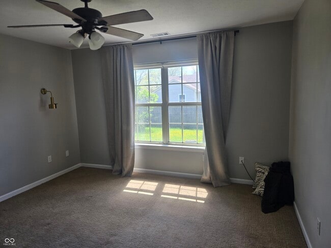 Building Photo - 5565 Allison Way