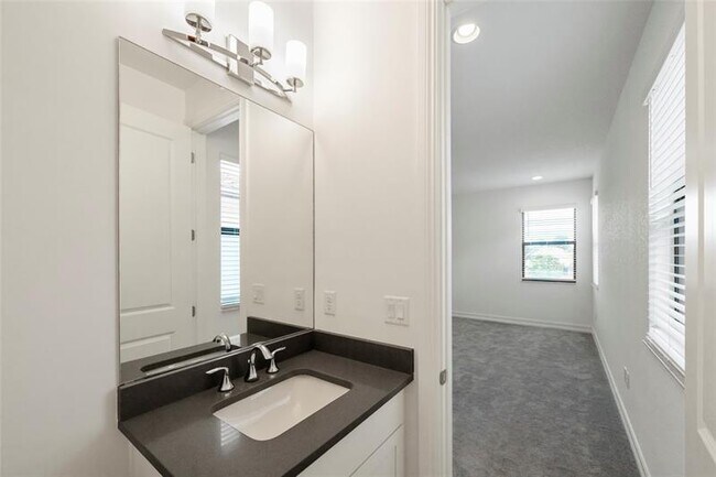Building Photo - 11843 SW 13th Ct