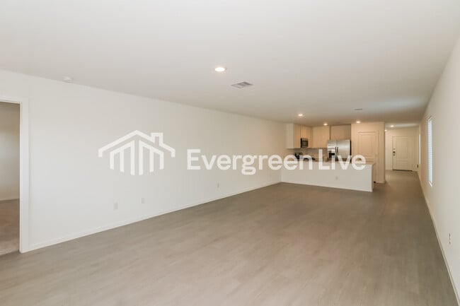 Building Photo - 19747 US-59