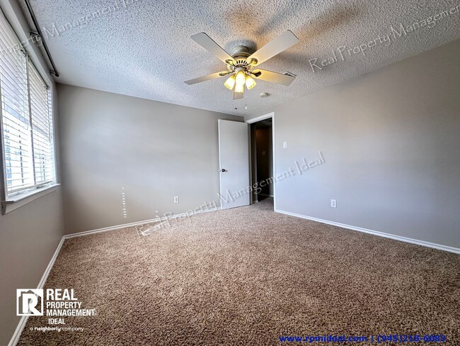 Building Photo - 3342 Brook Glen Dr