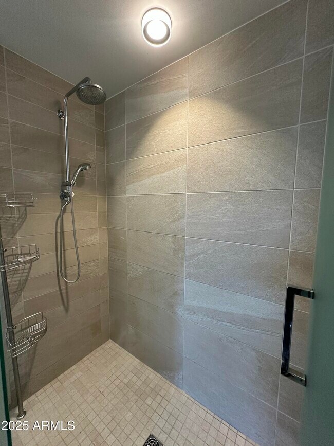 Building Photo - 200 W Portland St