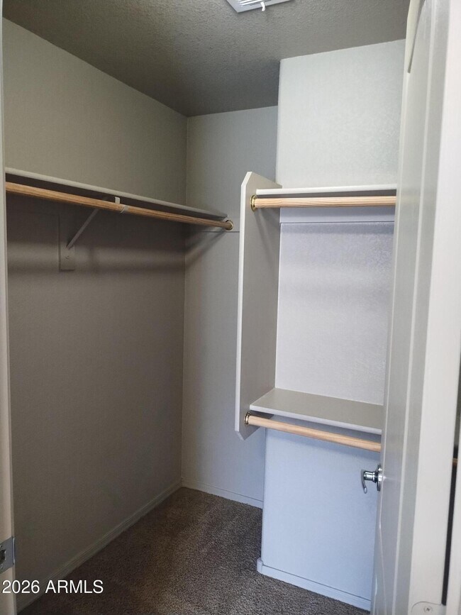 Building Photo - 16825 N 14th St