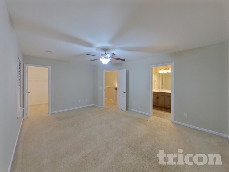 Building Photo - 102 Ellis Mill St