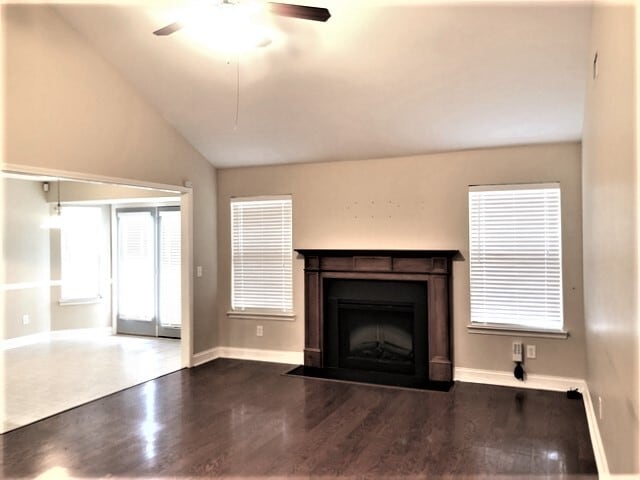 Building Photo - 1325 Sunray Dr