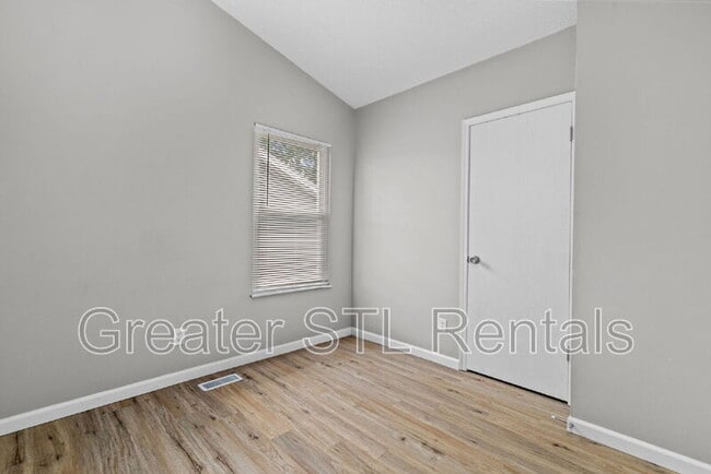 Building Photo - 1519 Harvard Way