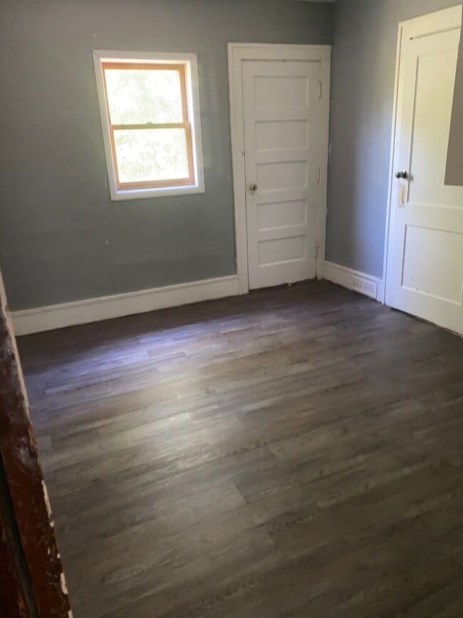 Building Photo - 300 13th St SW