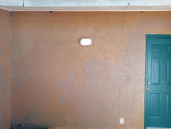 Building Photo - 6954 Trout St