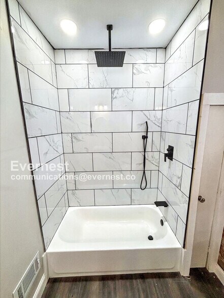 Building Photo - 7621 Virginia Ave