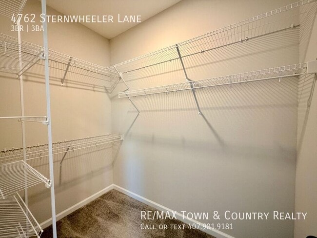 Building Photo - 4762 Sternwheeler Ln