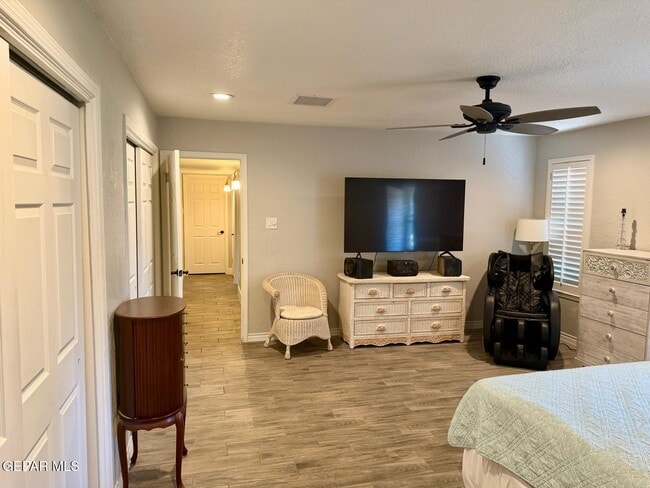 Building Photo - 4921 Vista Grande Cir