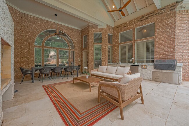 Building Photo - 26 Spiceberry Pl