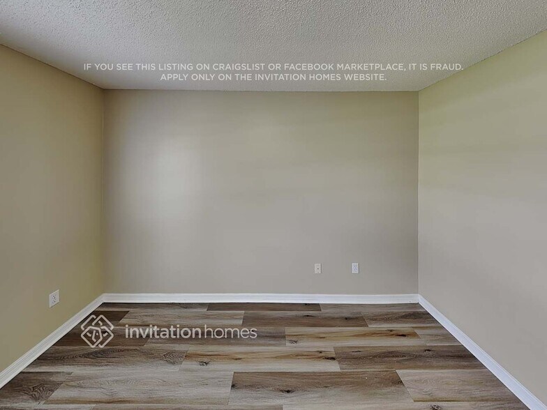 Building Photo - 3132 Travelers Palm Dr